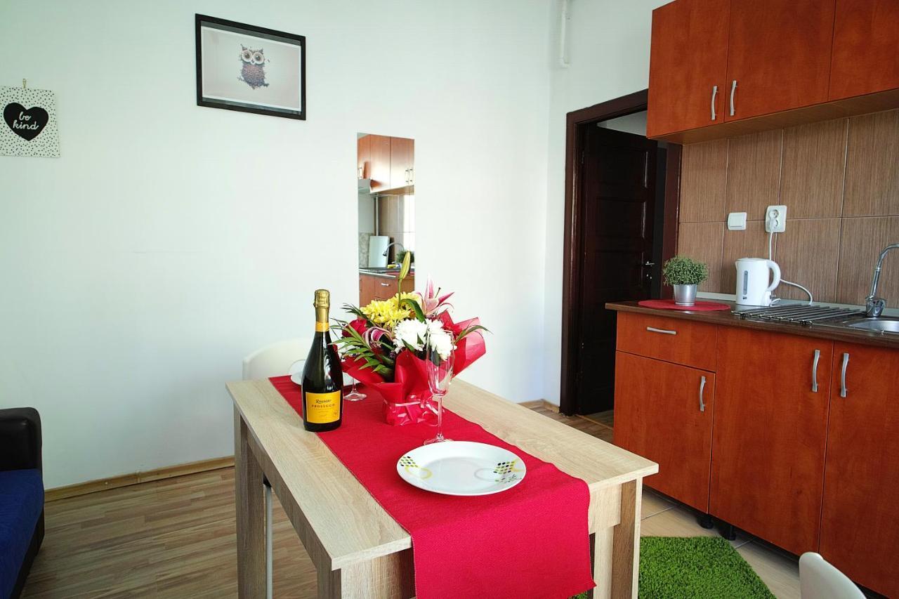Luxury Apartament Lägenhet Bukarest Exteriör bild