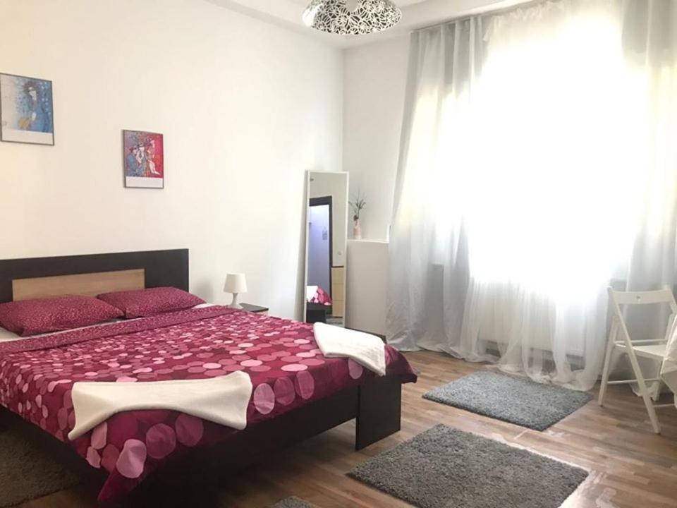 Luxury Apartament Lägenhet Bukarest Exteriör bild