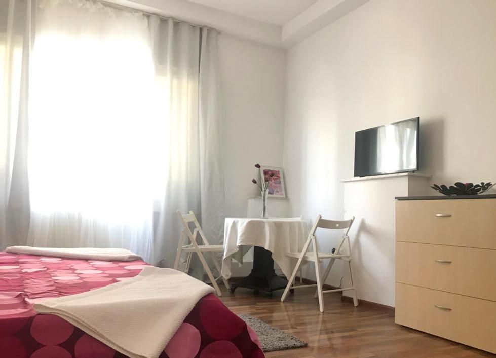 Luxury Apartament Lägenhet Bukarest Exteriör bild