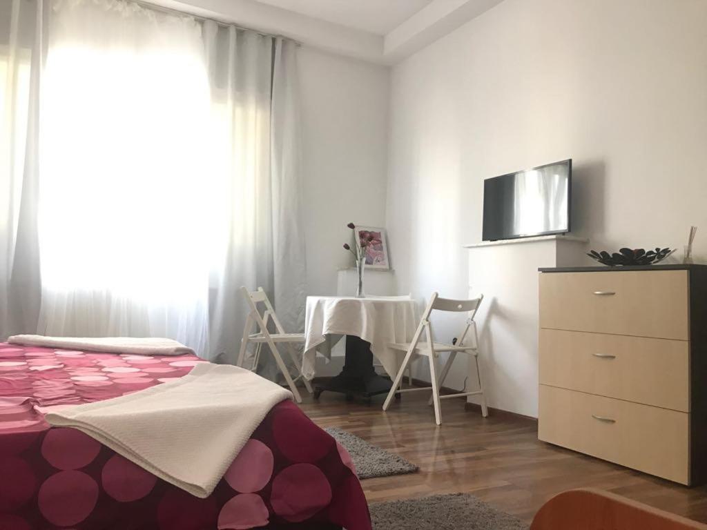Luxury Apartament Lägenhet Bukarest Exteriör bild